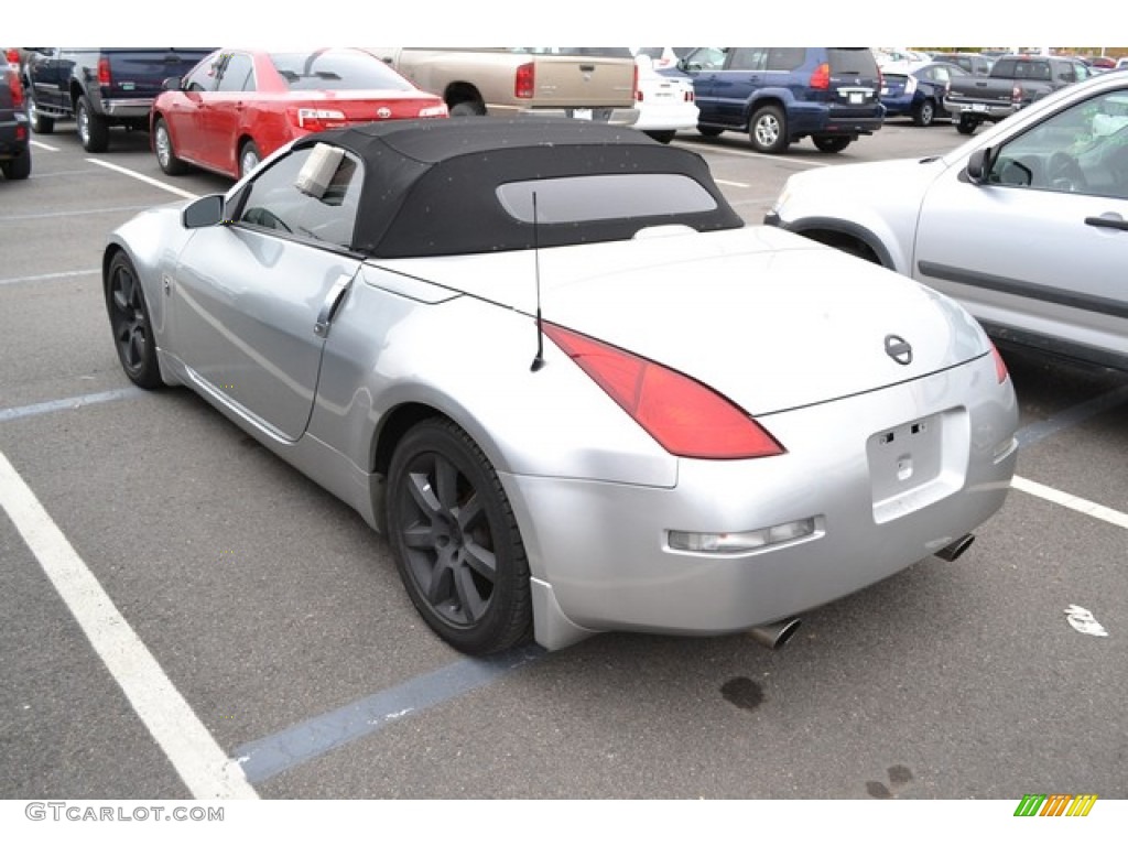 2004 350Z Roadster - Chrome Silver Metallic / Carbon Black photo #3