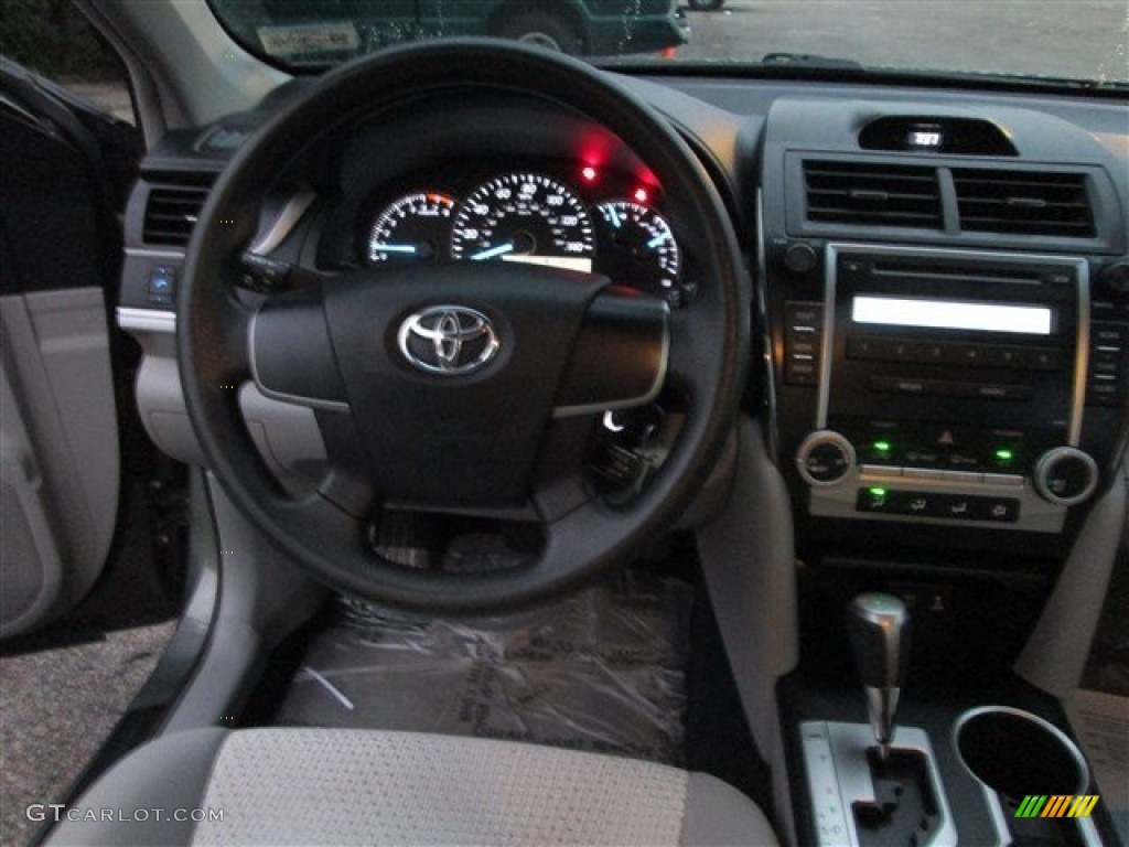 2012 Camry L - Cypress Green Pearl / Ash photo #9