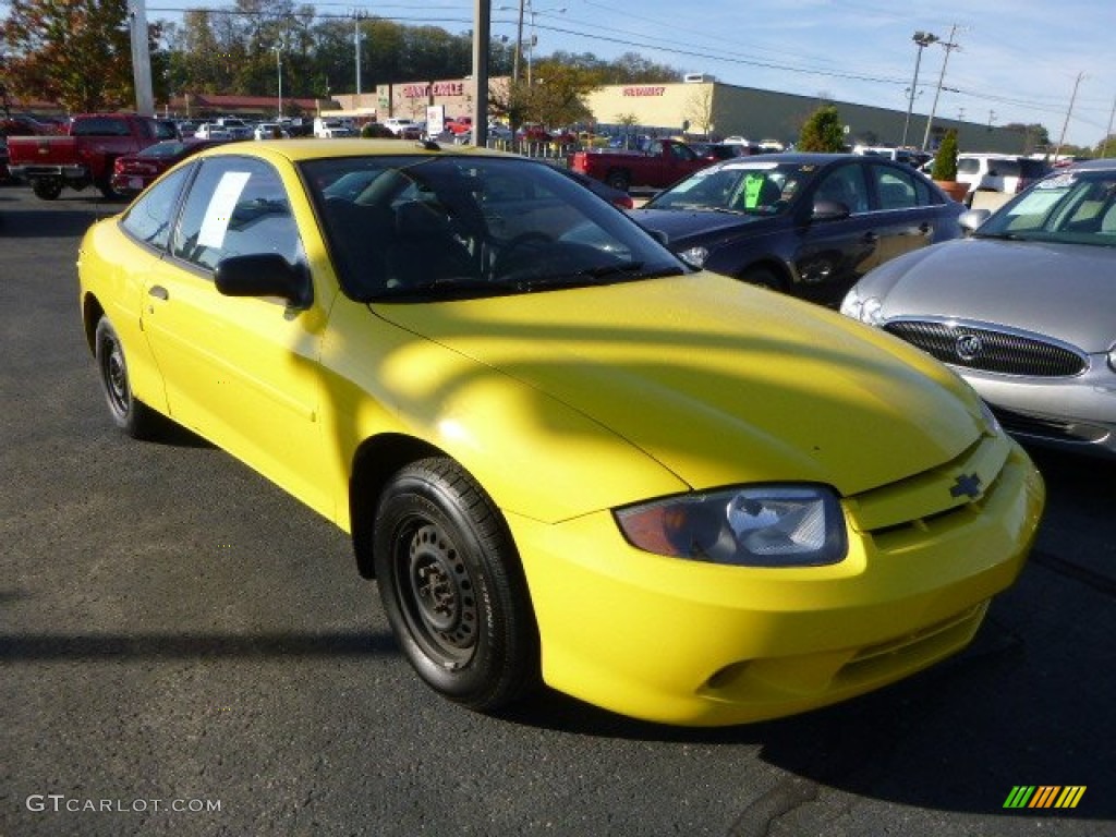 Rally Yellow 2004 Chevrolet Cavalier Coupe Exterior Photo #87373768