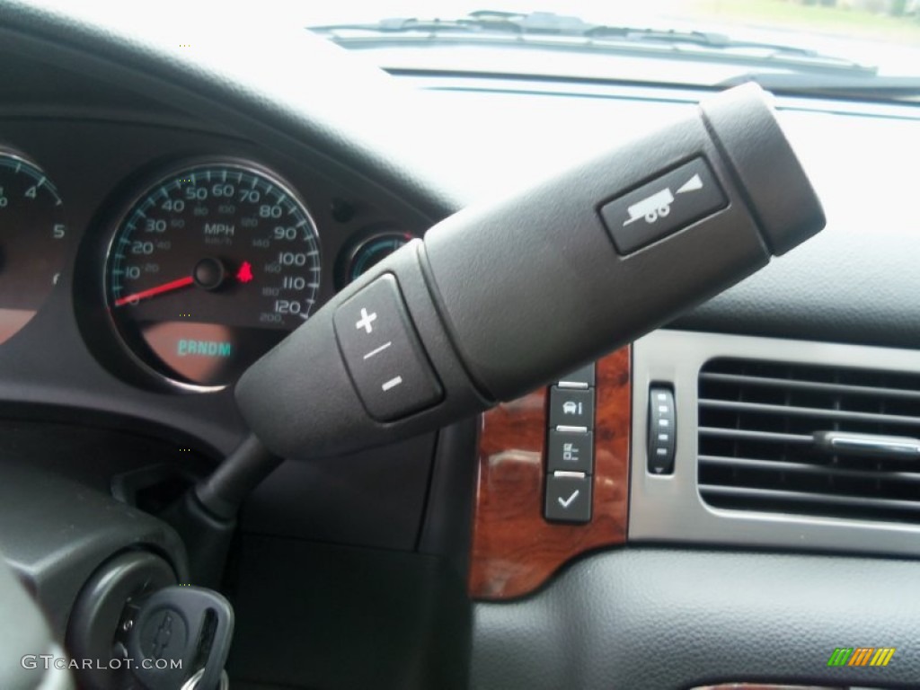 2014 Chevrolet Tahoe LS 4x4 Transmission Photos