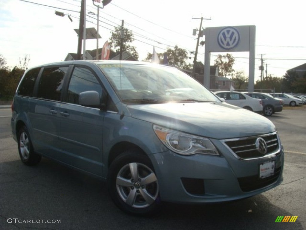 2010 Routan SE - Antigua Blue Metallic / Aero Gray photo #1