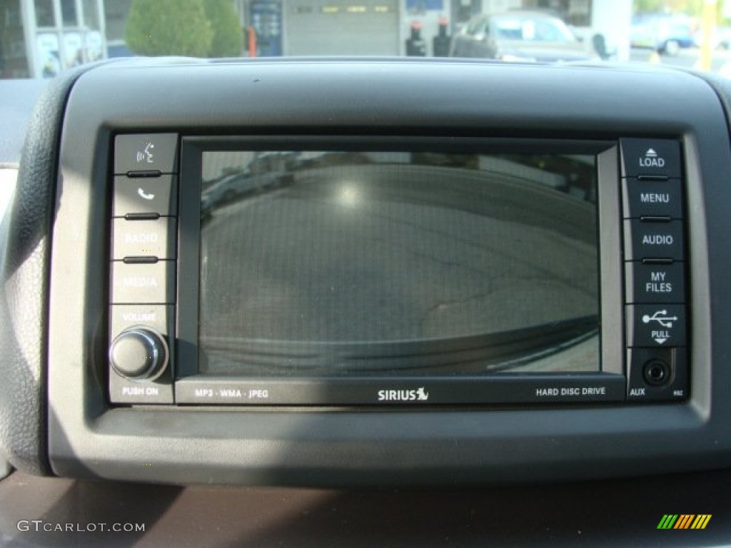 2010 Routan SE - Antigua Blue Metallic / Aero Gray photo #10