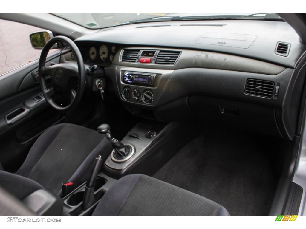 2004 Mitsubishi Lancer OZ Rally Black Dashboard Photo #87381604
