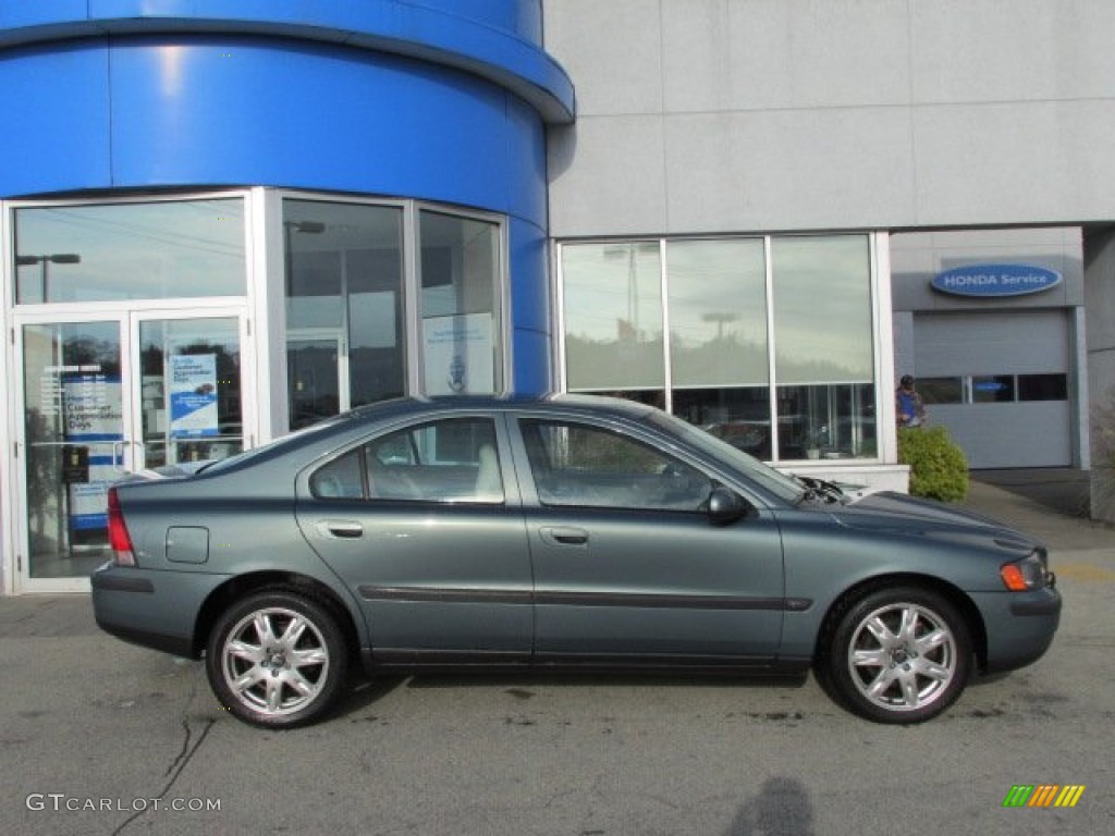 2002 S60 2.4T AWD - Platinum Green Metallic / Taupe/Light Taupe photo #2