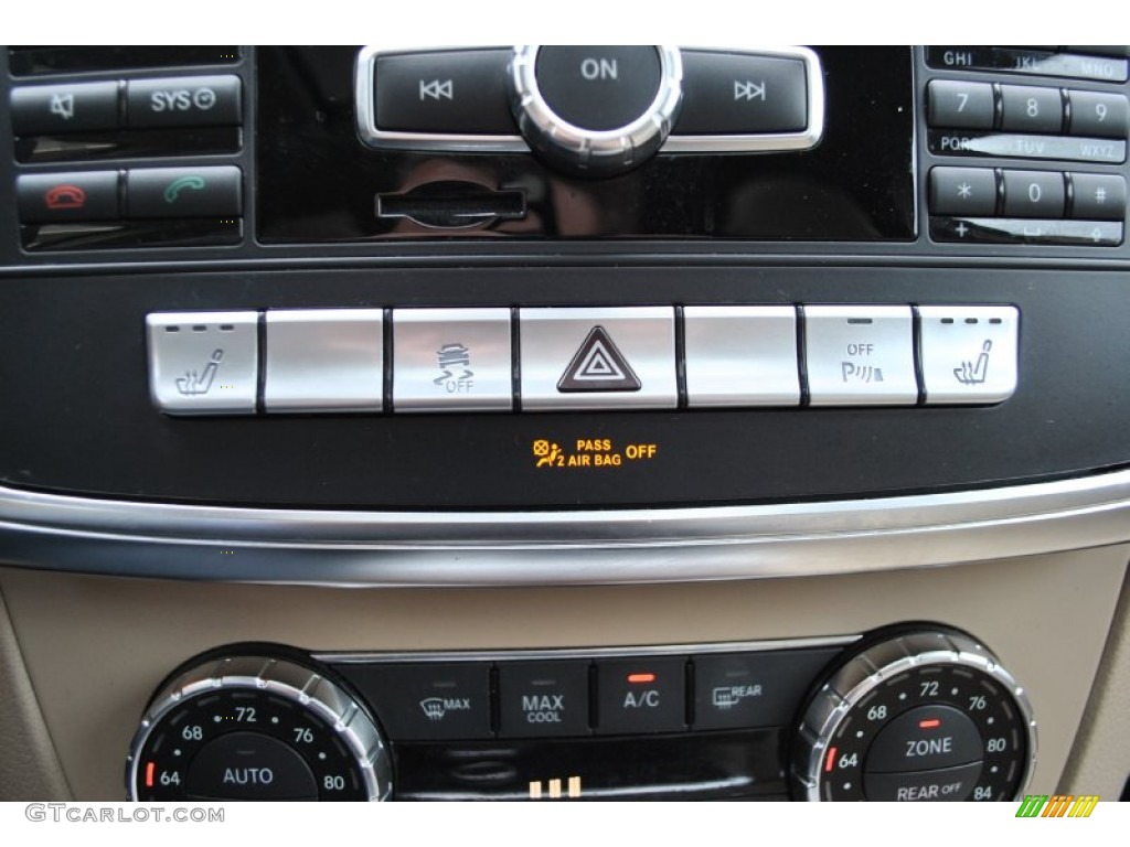 2013 Mercedes-Benz GL 450 4Matic Controls Photo #87381949