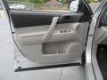Classic Silver Metallic - Highlander V6 Photo No. 24
