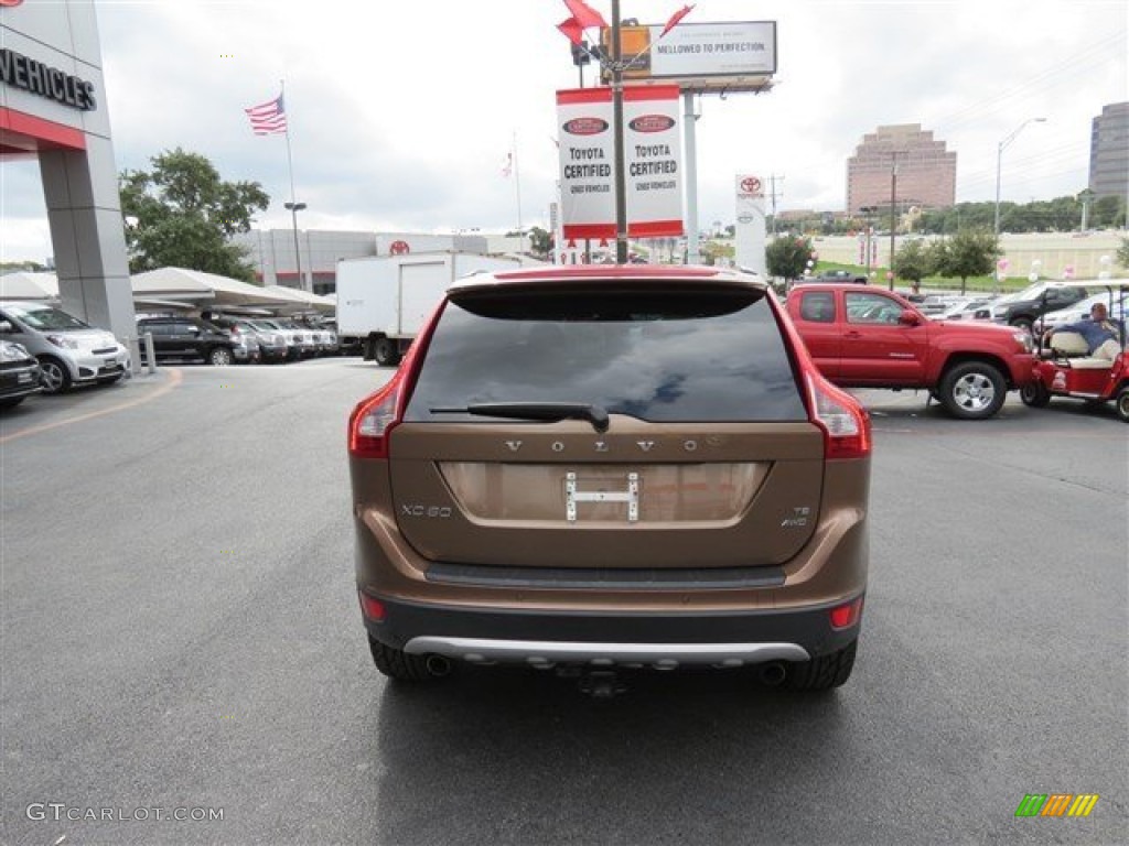 2010 XC60 T6 AWD - Terra Bronze Metallic / Sandstone/Espresso photo #6