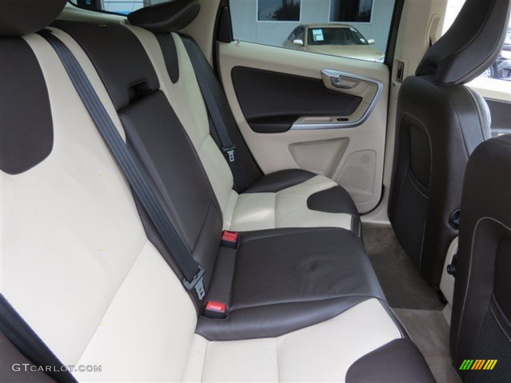 2010 XC60 T6 AWD - Terra Bronze Metallic / Sandstone/Espresso photo #14