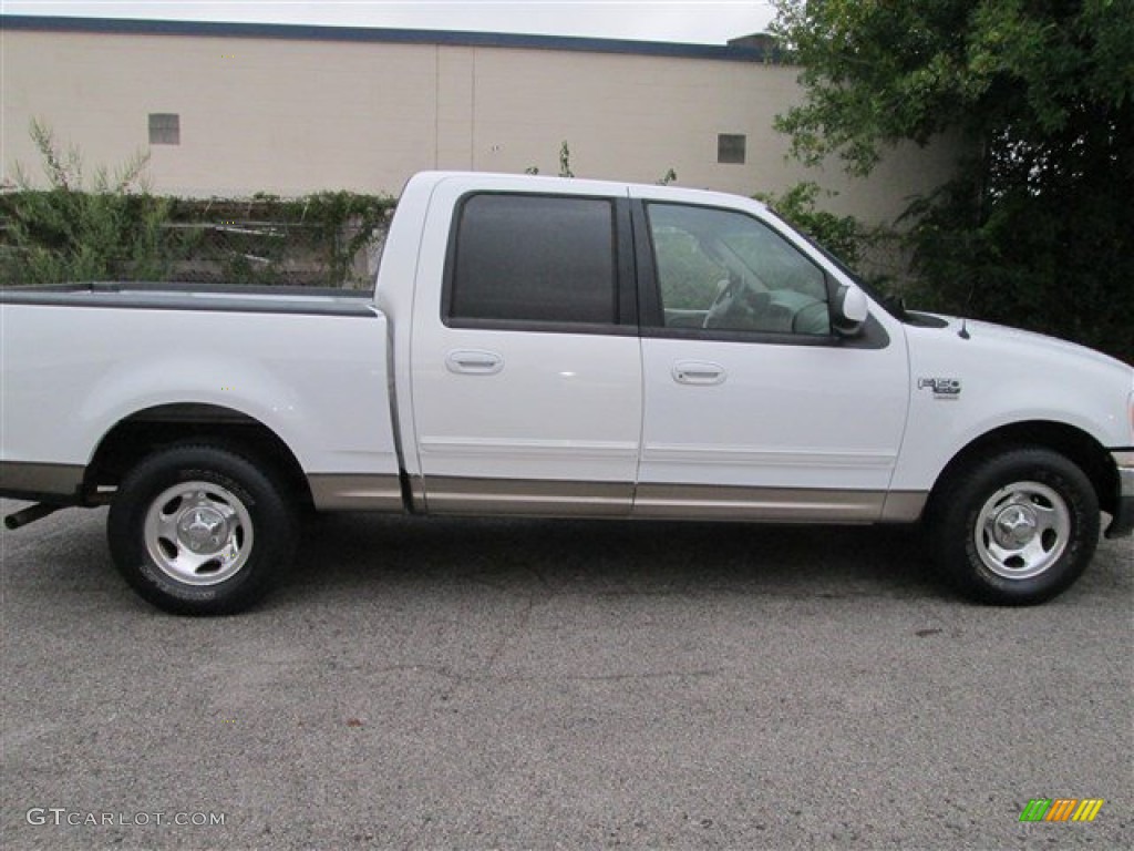 2003 F150 XLT SuperCrew - Oxford White / Medium Graphite Grey photo #3