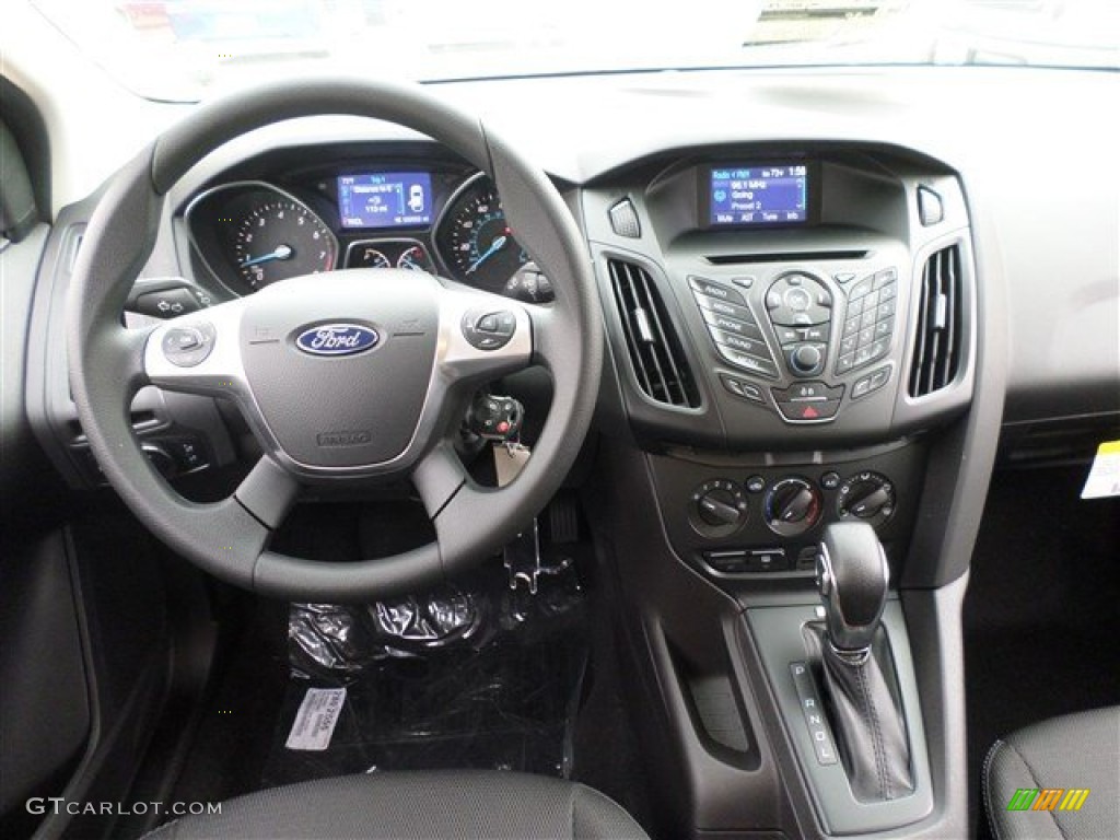 2014 Focus S Sedan - Sterling Gray / Charcoal Black photo #16