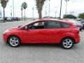 Race Red - Focus SE Hatchback Photo No. 2