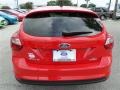 Race Red - Focus SE Hatchback Photo No. 4