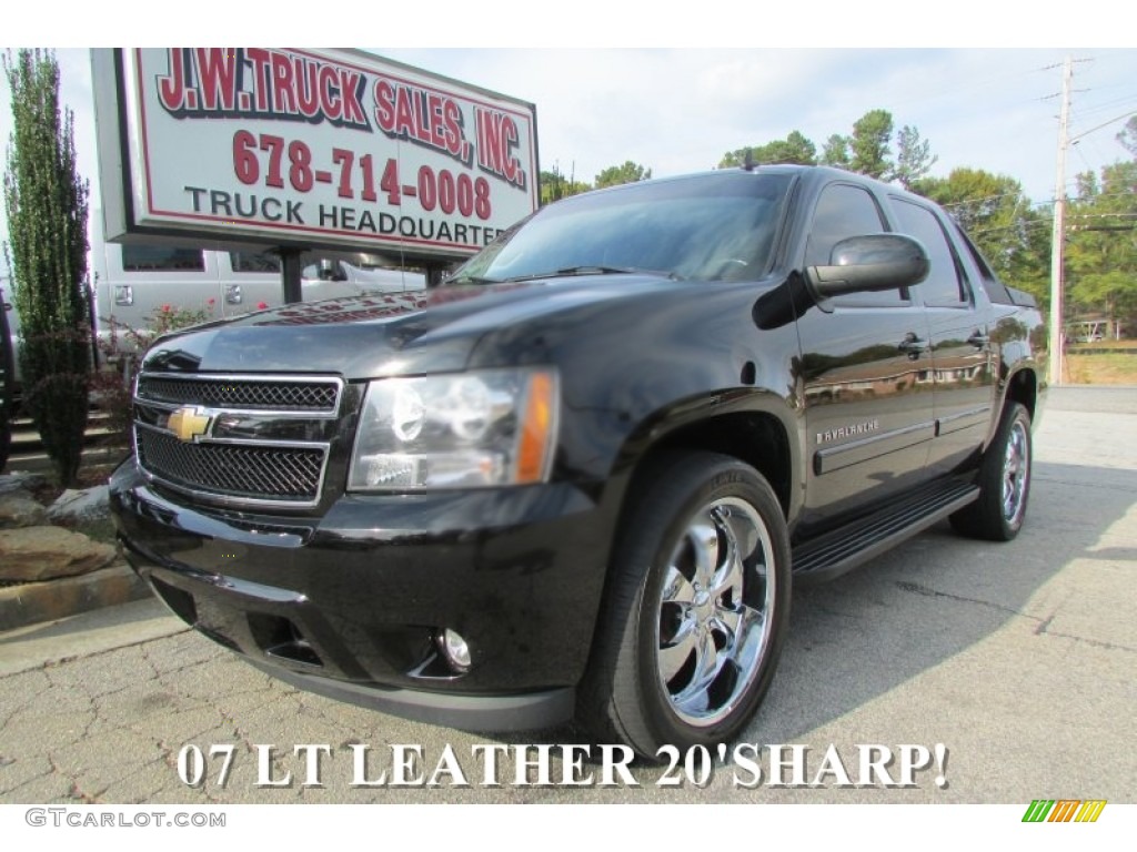 Black Chevrolet Avalanche