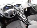 Race Red - Focus SE Hatchback Photo No. 15