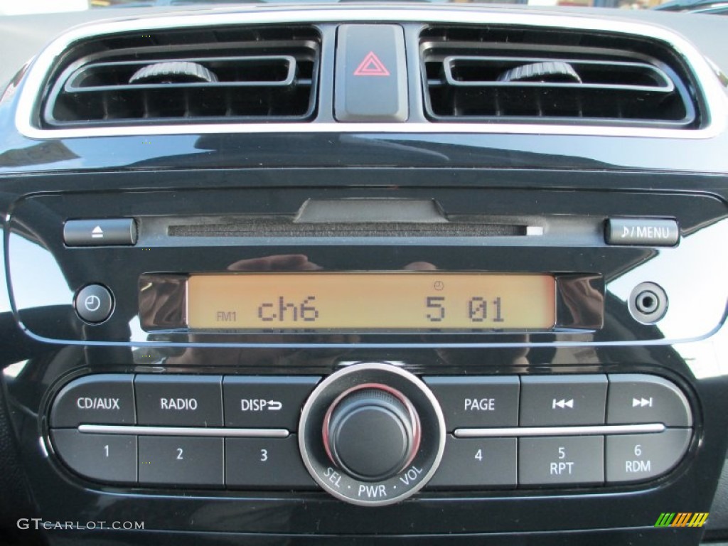 2014 Mitsubishi Mirage ES Audio System Photos