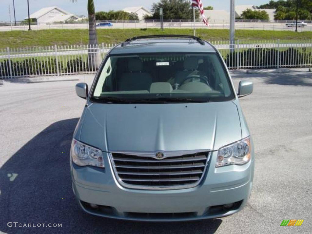 2009 Town & Country Touring - Clearwater Blue Pearl / Medium Slate Gray/Light Shale photo #8