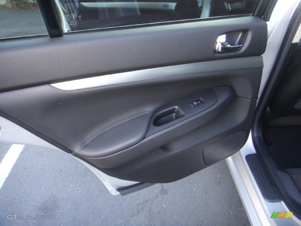 2011 G 37 Journey Sedan - Liquid Platinum / Graphite photo #24