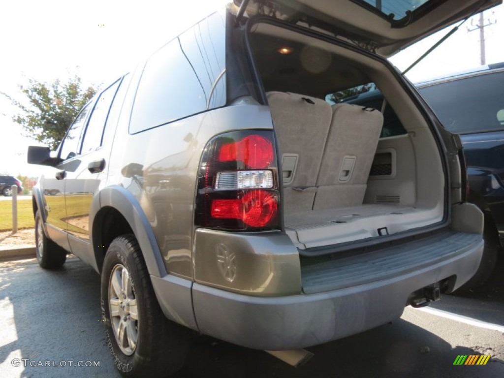 2006 Explorer XLT - Mineral Grey Metallic / Stone photo #10