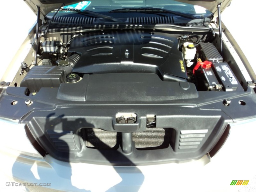 2005 Lincoln Aviator Luxury 4.6 Liter DOHC 32-Valve V8 Engine Photo #87389005