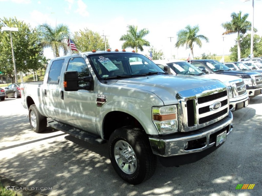 2008 F250 Super Duty Lariat Crew Cab 4x4 - Silver Metallic / Medium Stone photo #1