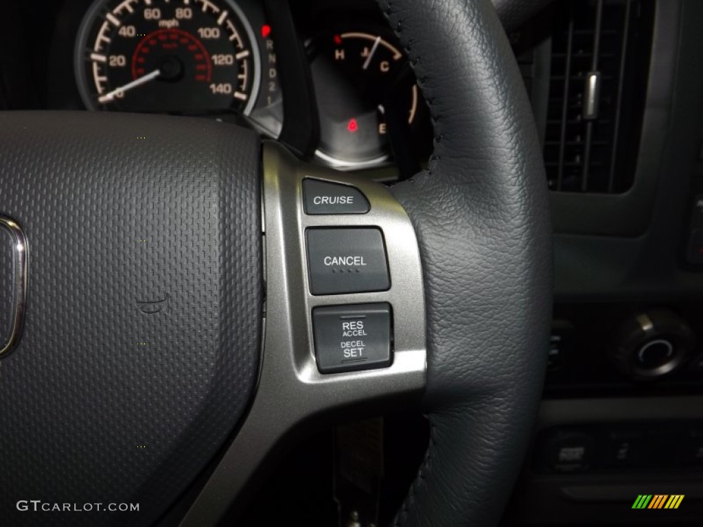 2014 Honda Ridgeline RTL Controls Photo #87390904