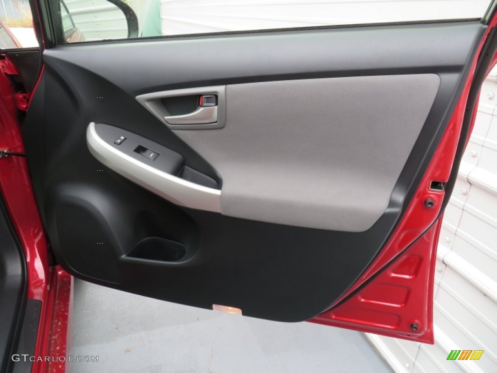 2013 Prius Two Hybrid - Barcelona Red Metallic / Dark Gray photo #18