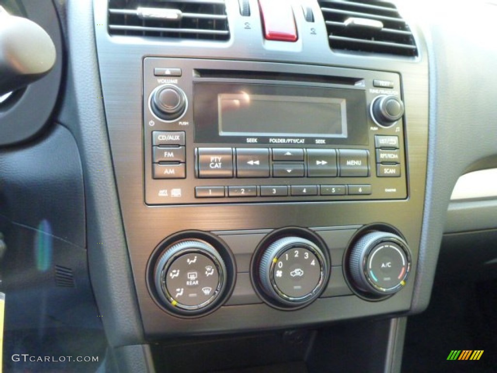 2014 Subaru XV Crosstrek 2.0i Premium Controls Photo #87396172