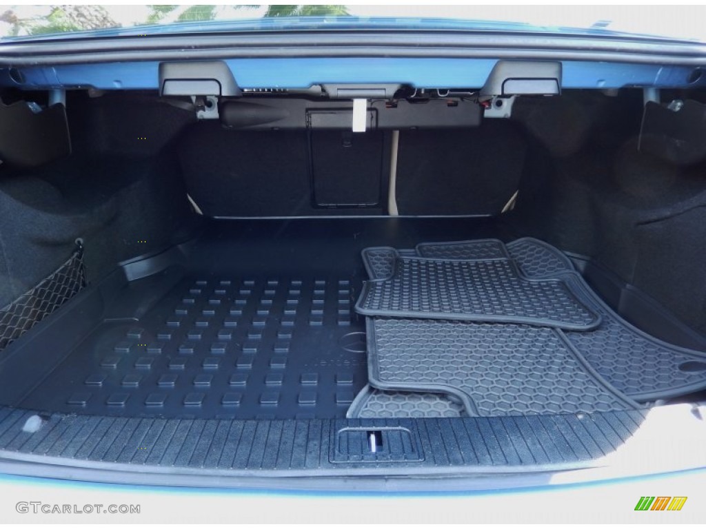 2012 Mercedes-Benz E 350 BlueTEC Sedan Trunk Photos