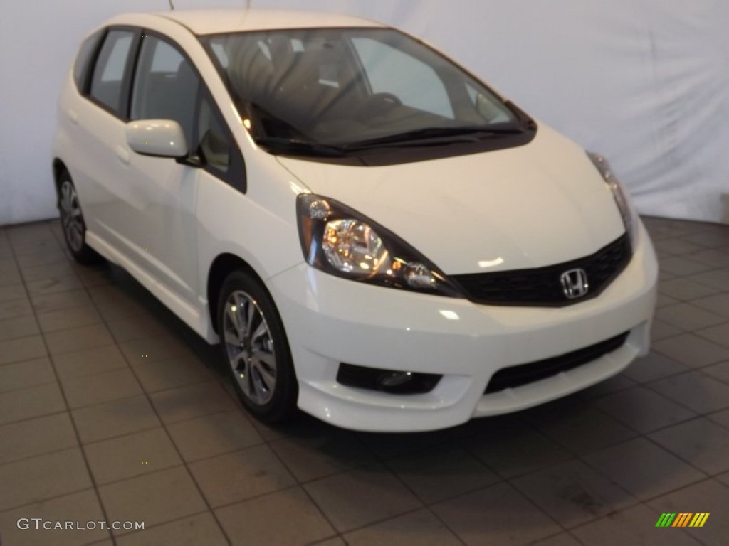 Taffeta White Honda Fit