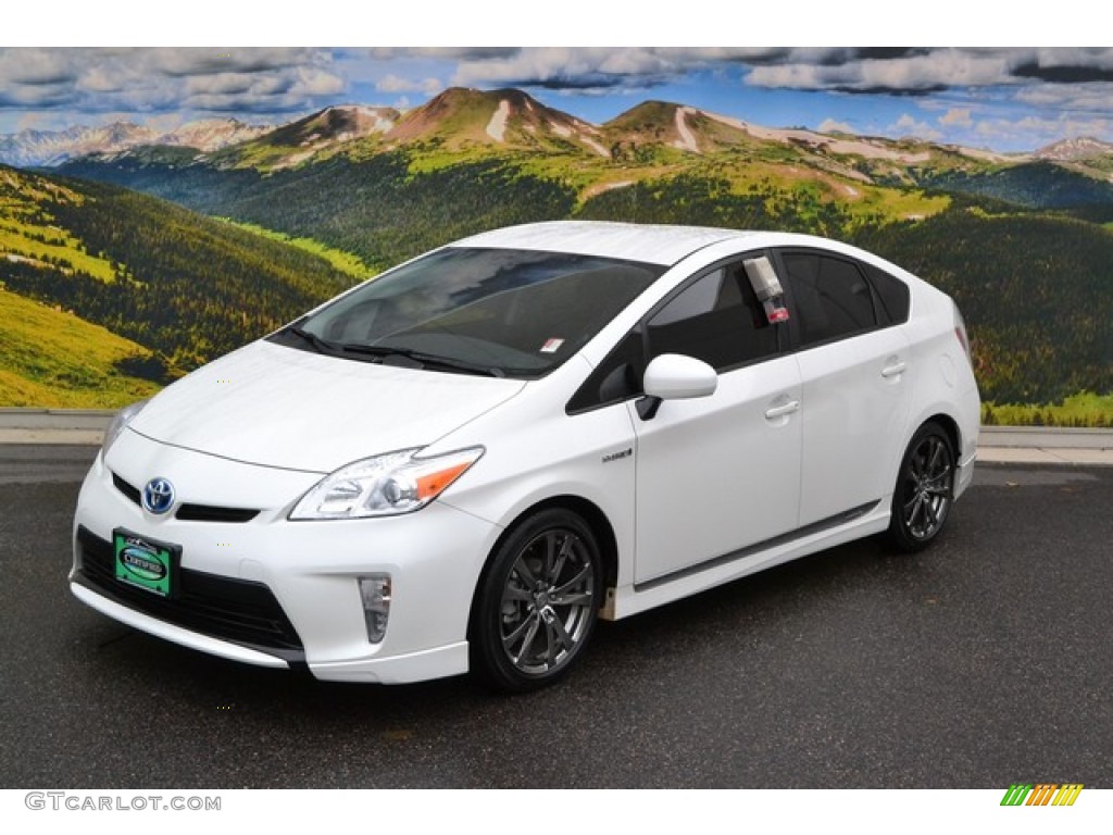 2013 Prius Two Hybrid - Blizzard White Pearl / Dark Gray photo #5