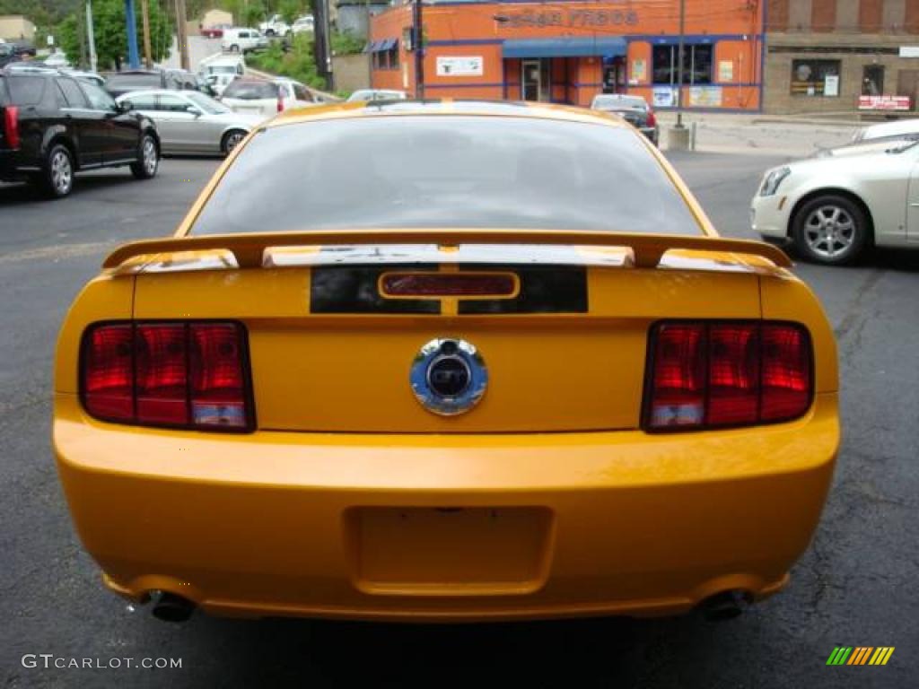 2007 Mustang GT Premium Coupe - Grabber Orange / Dark Charcoal photo #4