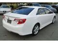 Super White - Camry SE Photo No. 5