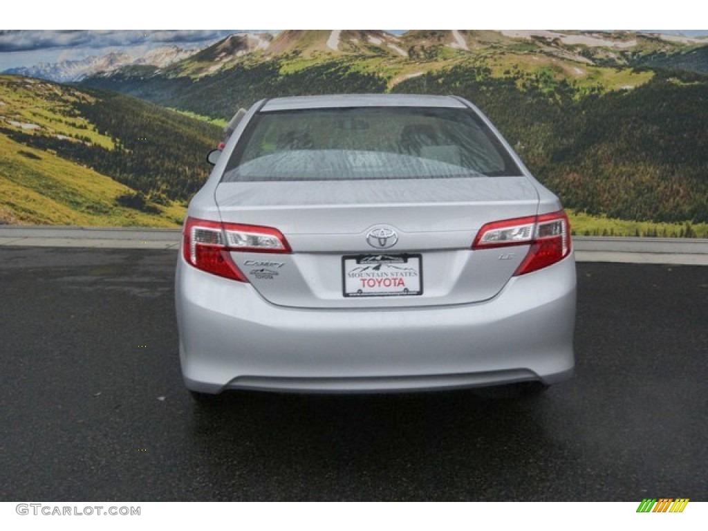 2014 Camry LE - Classic Silver Metallic / Ash photo #4