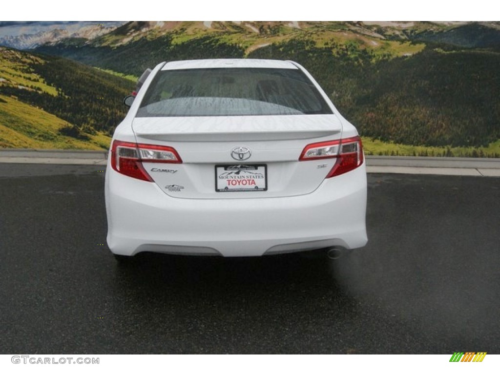 2014 Camry SE - Super White / Black photo #4