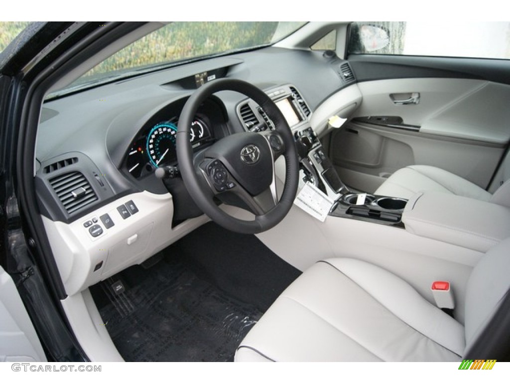 2014 Venza Limited AWD - Cosmic Gray Mica / Light Gray photo #5
