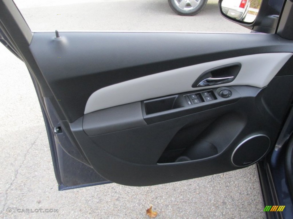 2014 Cruze LT - Atlantis Blue Metallic / Medium Titanium photo #10