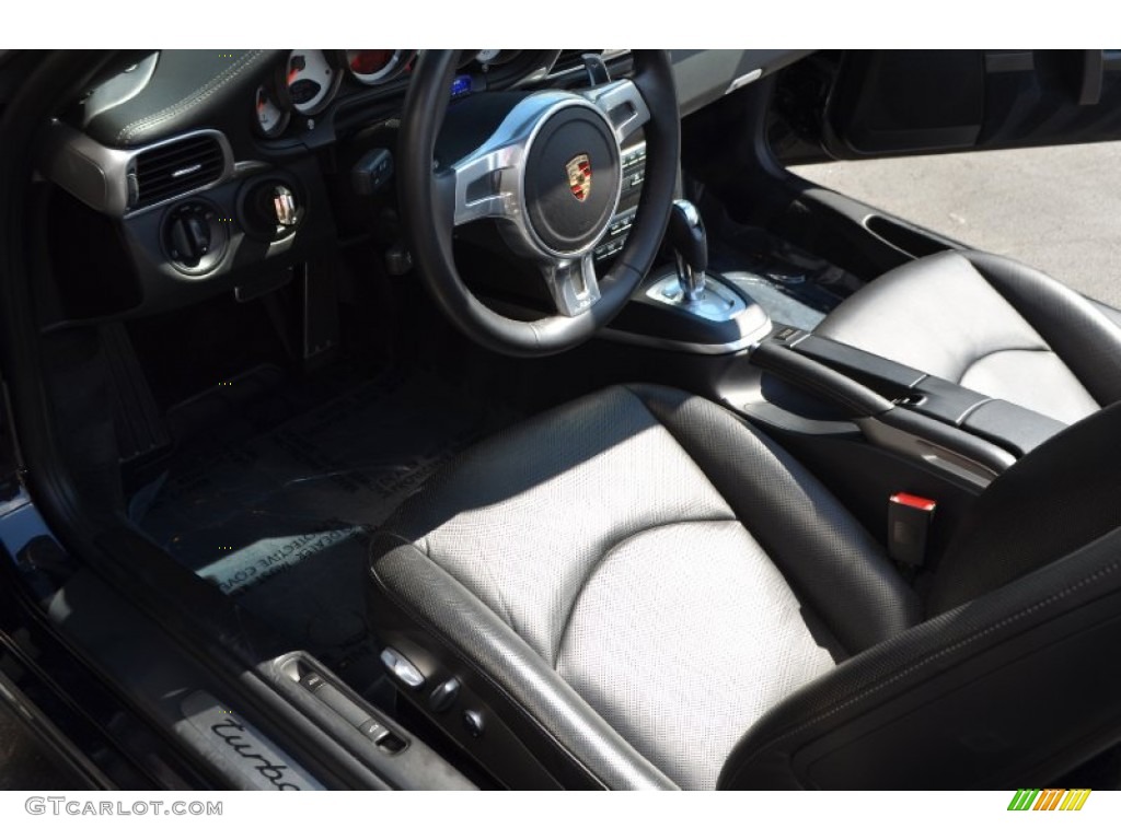 2011 911 Turbo S Cabriolet - Amethyst Metallic / Black photo #30