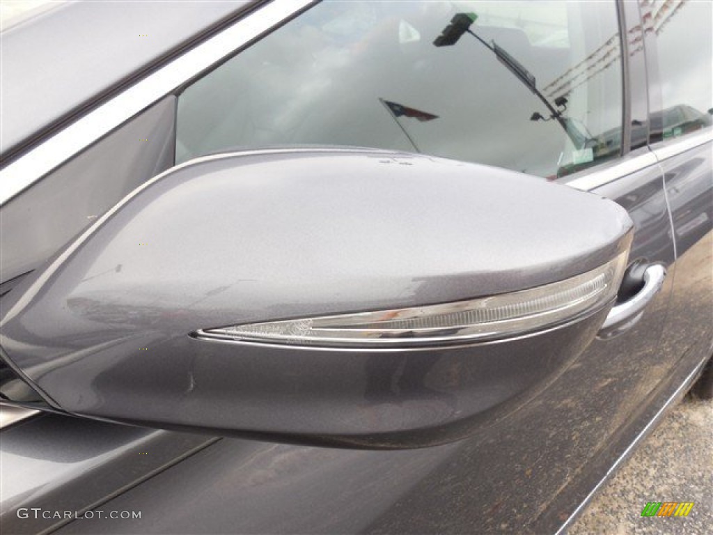 2012 Azera  - Smoke Gray Metallic / Black photo #7