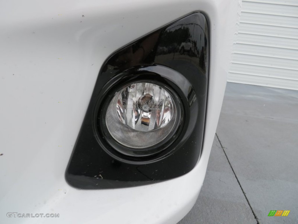 2014 Corolla S - Super White / Black photo #10