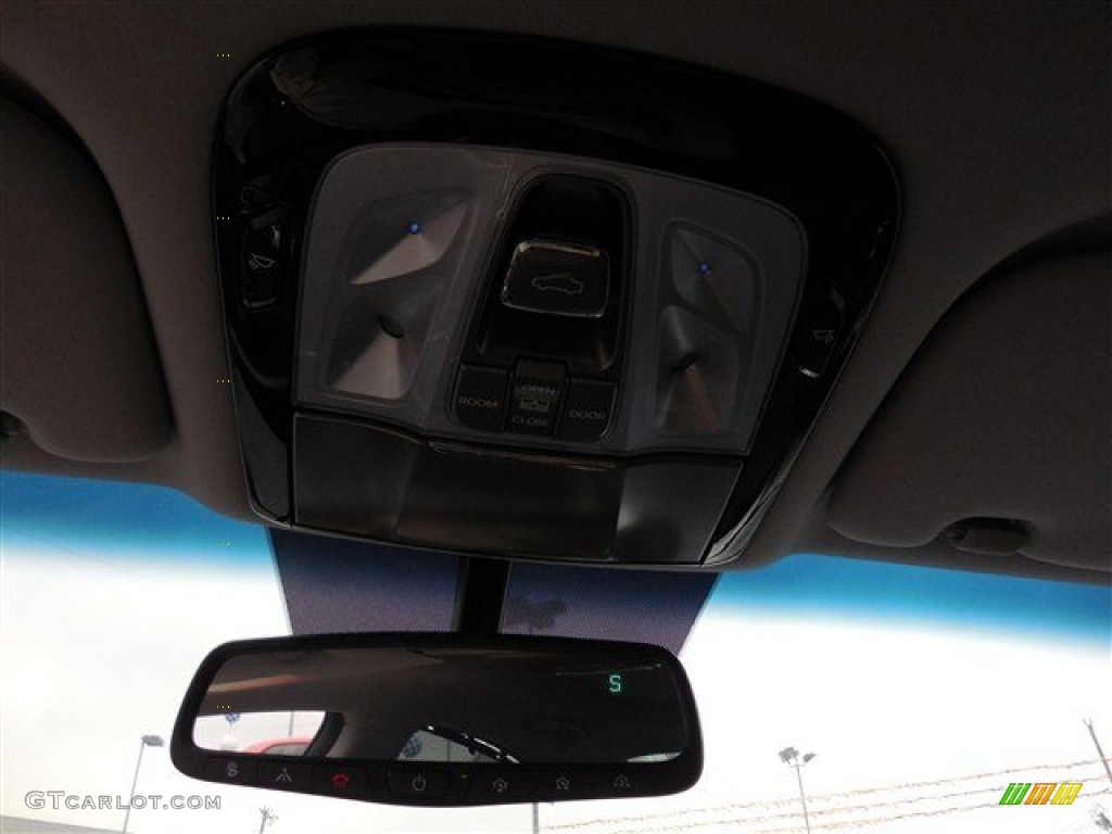 2012 Azera  - Smoke Gray Metallic / Black photo #29