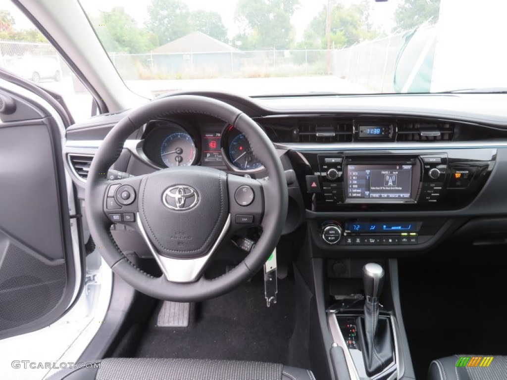 2014 Corolla S - Super White / Black photo #28
