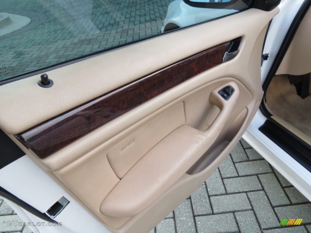 2005 BMW 3 Series 325i Sedan Sand Door Panel Photo #87415298