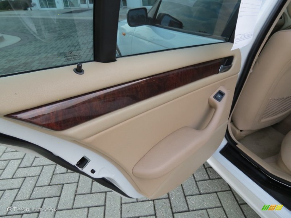2005 BMW 3 Series 325i Sedan Sand Door Panel Photo #87415312