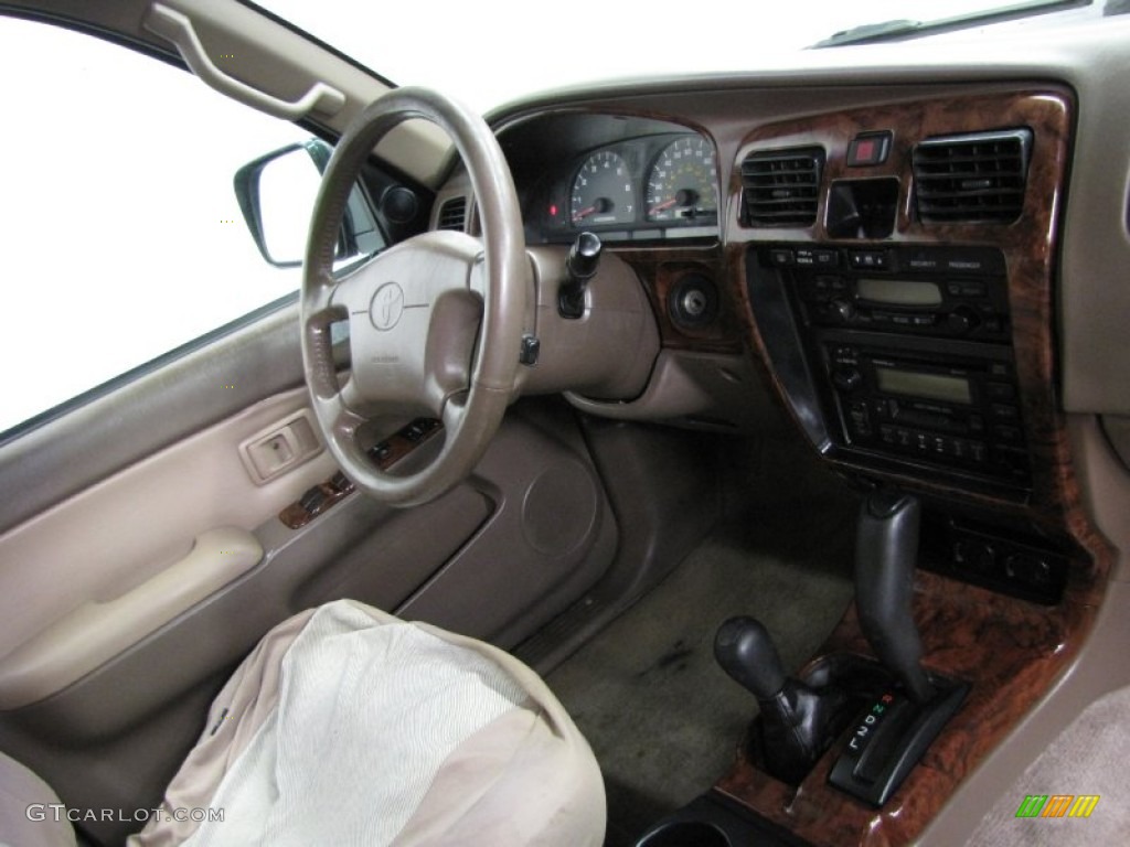 1999 4Runner Limited 4x4 - Imperial Jade Green Mica / Oak photo #15
