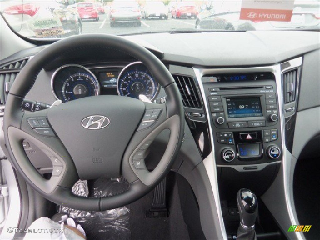 2014 Hyundai Sonata SE 2.0T Gray Dashboard Photo #87419381