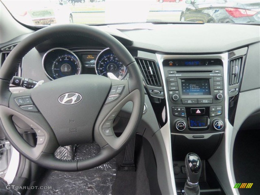 2014 Hyundai Sonata Limited 2.0T Gray Dashboard Photo #87421349