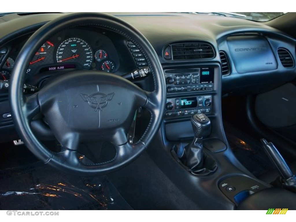 2003 Chevrolet Corvette Z06 Black Dashboard Photo #87422573