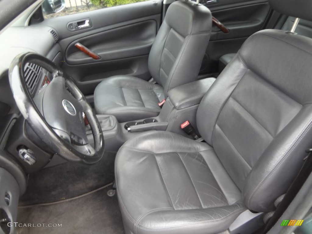 2004 Volkswagen Passat GLS Sedan Interior Color Photos