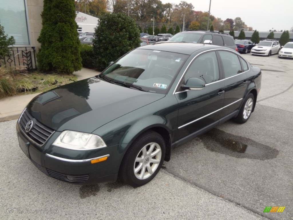 Northern Green Metallic 2004 Volkswagen Passat GLS Sedan Exterior Photo #87423647