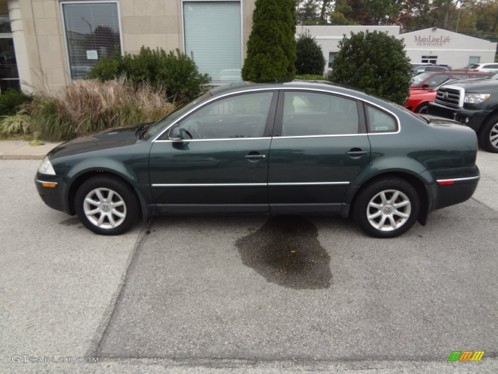 Northern Green Metallic 2004 Volkswagen Passat GLS Sedan Exterior Photo #87423671